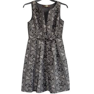 EUC Eva Franco Medallion Print Dress Size 8